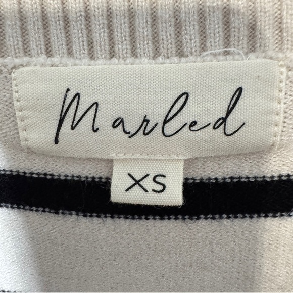 Marled Striped V-Neck Cropped Sweater | Size M | Stitch Fix Style - Picture 4 of 7